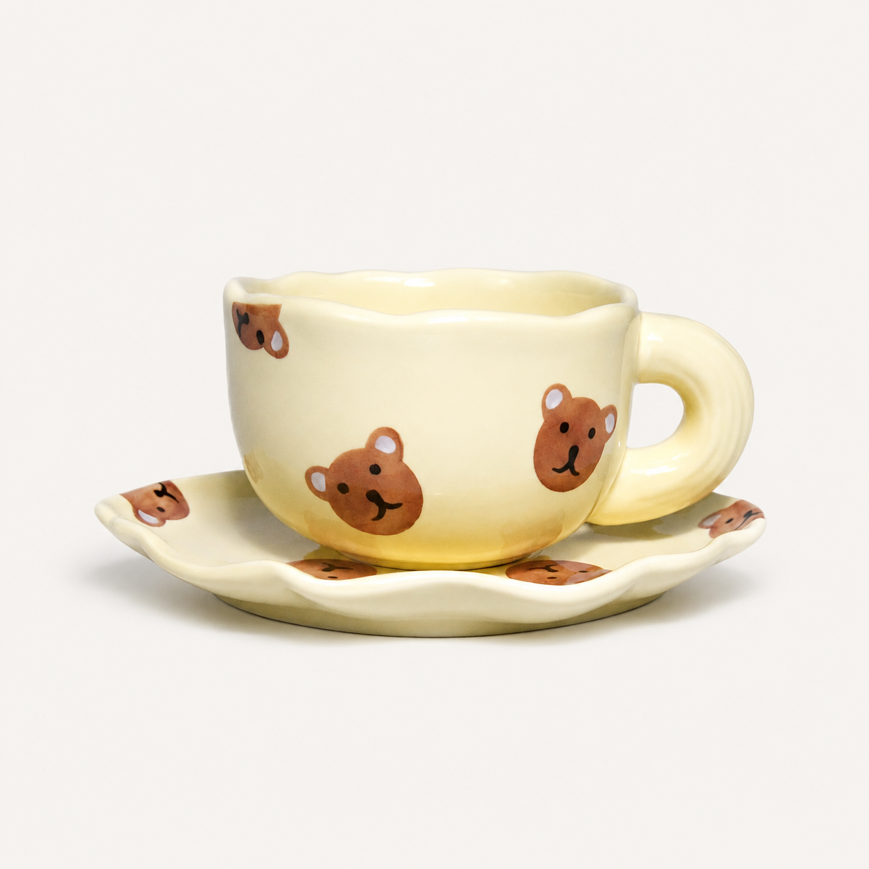 Keramiktasse mit organischer Form und Untertasse – 200 ml