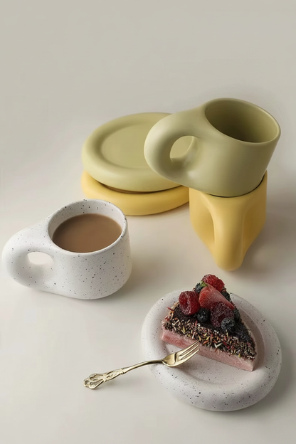 Chubby Keramiktasse mit Untertasse